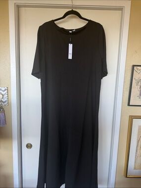 Chico's Black Short-Sleeve Maxi Dress